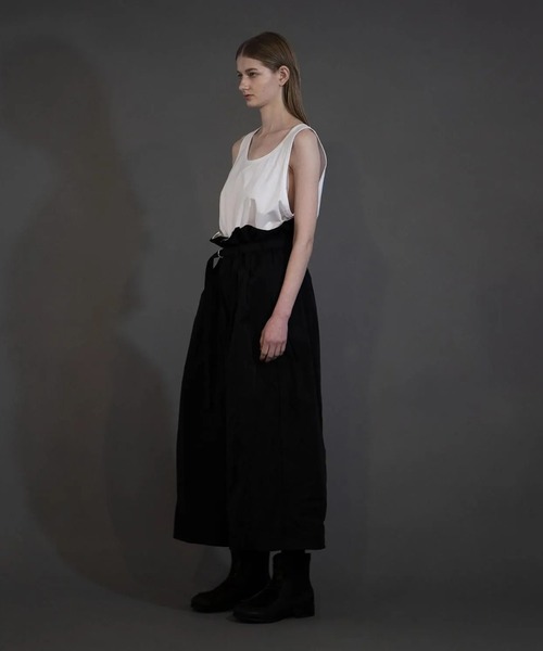 my beautiful landlet（マイビューティフルランドレット）の「【my beautiful landlet】 POLYESTER YARN DYED GABARDINE WIDE PANTS（その他パンツ・メンズ・カーキ/ネイビー/ブラック・0/1）」の4枚目の写真