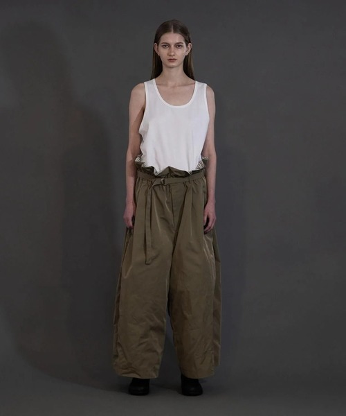 my beautiful landlet（マイビューティフルランドレット）の「【my beautiful landlet】 POLYESTER YARN DYED GABARDINE WIDE PANTS（その他パンツ・メンズ・カーキ/ネイビー/ブラック・0/1）」の7枚目の写真