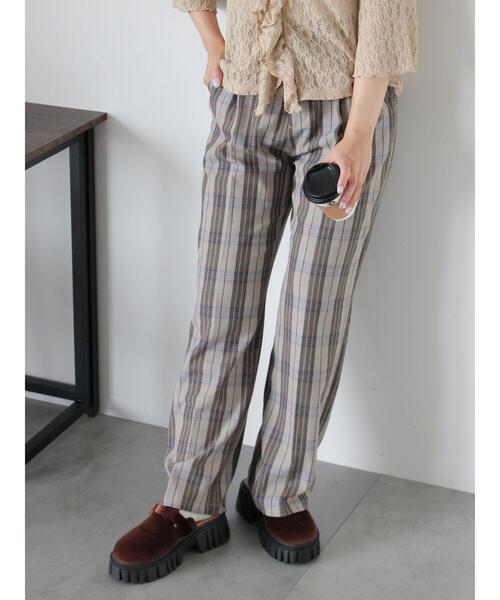 ehka sopo（エヘカソポ）の「センタープレスストレートスラックス（その他パンツ・レディース・ベージュ/グレー/チャコールグレー・F）」の5枚目の写真