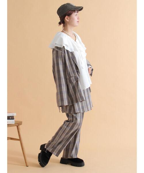 ehka sopo(エヘカソポ)の「センタープレスストレートスラックス(その他パンツ・レディース・ベージュ/グレー/チャコールグレー・F)」の20枚目の写真