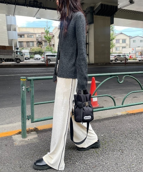 セール】サイドラインベロアイージーパンツ（その他パンツ）｜AIC