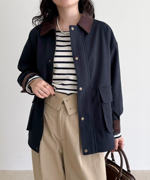 fredy emue（フレディエミュ）の「ツイルカバーオール（ブルゾン・レディース・ネイビー/ベージュ・38）」の2枚目の写真