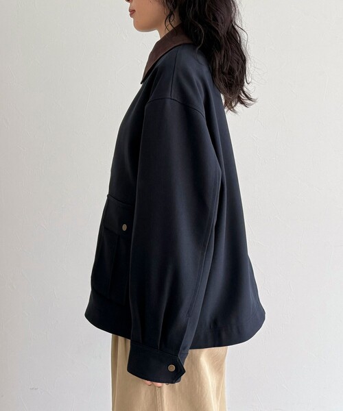 fredy emue（フレディエミュ）の「ツイルカバーオール（ブルゾン・レディース・ネイビー/ベージュ・38）」の6枚目の写真