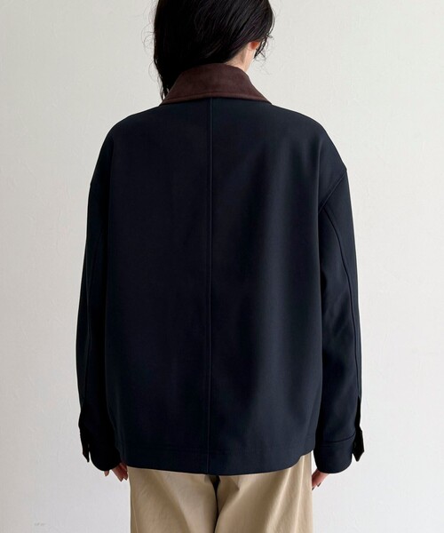 fredy emue（フレディエミュ）の「ツイルカバーオール（ブルゾン・レディース・ネイビー/ベージュ・38）」の5枚目の写真