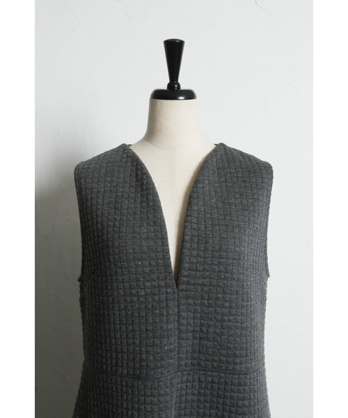 &. NOSTALGIA（アンドドットノスタルジア）の「ヘップバーンキルトジャンパースカート（ジャンパースカート・レディース・ブラック・M）」の15枚目の写真