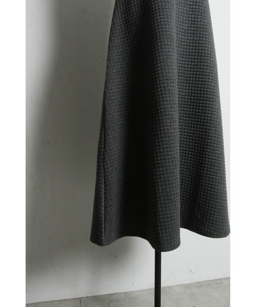 &. NOSTALGIA（アンドドットノスタルジア）の「ヘップバーンキルトジャンパースカート（ジャンパースカート・レディース・ブラック・M）」の17枚目の写真