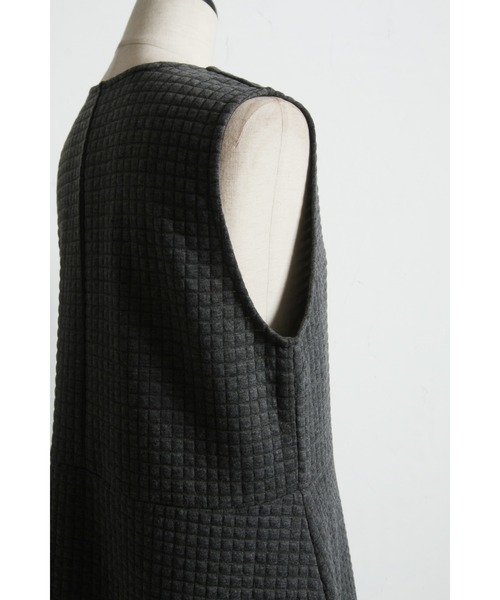 &. NOSTALGIA（アンドドットノスタルジア）の「ヘップバーンキルトジャンパースカート（ジャンパースカート・レディース・ブラック・M）」の18枚目の写真