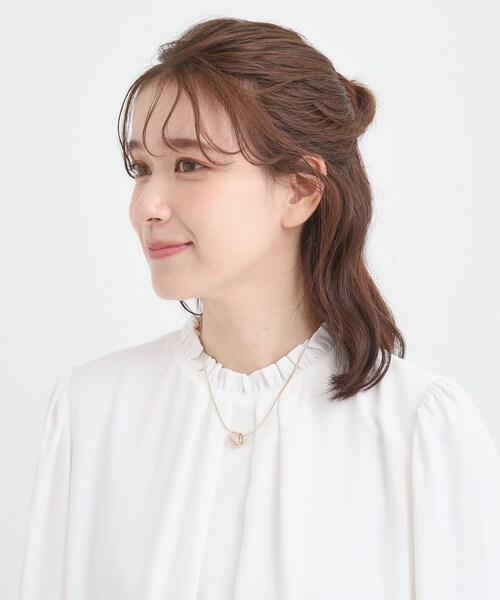 SHOO・LA・RUE（シューラルー）の「ミニトリプルリングスネークショートネックレス（ネックレス・レディース・ゴールド/ピンクゴールド/シルバー・00）」の4枚目の写真