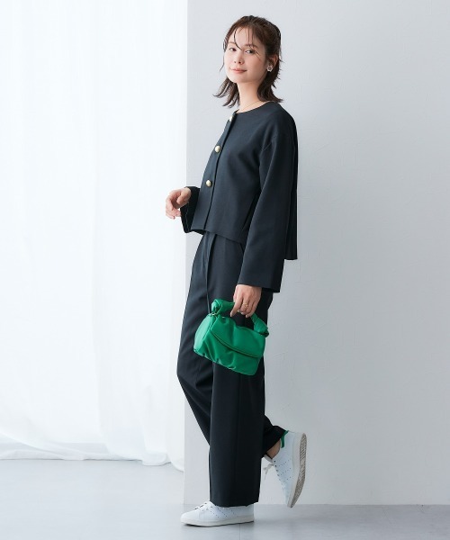 7days Life Styling（セブンデイズライフスタイリング）の「【レディーススーツ】＜OTOさんコラボ＞ボトムが選べるセットアップスーツ（ノーカラージャケット＋ワイドパンツまたはロング丈フレアスカート）（ストレッチウール調シリーズ）＜大きいサイズ有＞（スーツセット・レディース・ブラック系3/ブラック系1/ホワイト系2/ホワイト系1/ブラック系4/ブラック系2・M/L/LL/3L/4L/5L/6L/S/8L）」の16枚目の写真