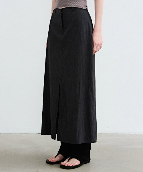 NICK&NICOLE(ニックアンドニコール)の「SEERSUCKER SLIT LONG SKIRT_NAVY(スカート・レディース・その他・MEDIUM/SMALL)」の3枚目の写真
