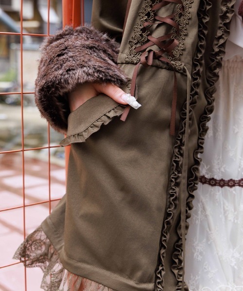 axes femme（アクシーズファム）の「編上×フリルモッズコート（モッズ