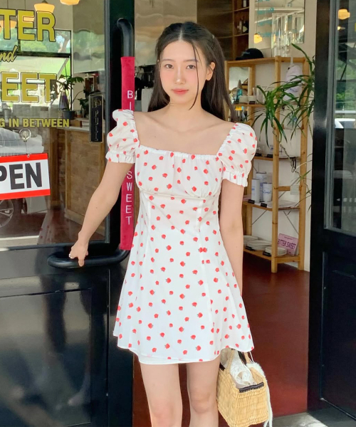 YOUHEE(ユヒ)の「FLOWER PATTERN PUFF DRESS WHITE(ワンピース・レディース・その他・SMALL/MEDIUM)」の12枚目の写真