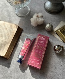 MILLION CARATS（ミリオンカラッツ）の「《Senteur et Beaute》星屑きらめく限定BOX。うるおいを連れてくる、香るミニハンドクリーム30mLポーチINでどこでも贅沢ケア。冬の手肌にご褒美を。（ハンドケア/ハンドクリーム）」