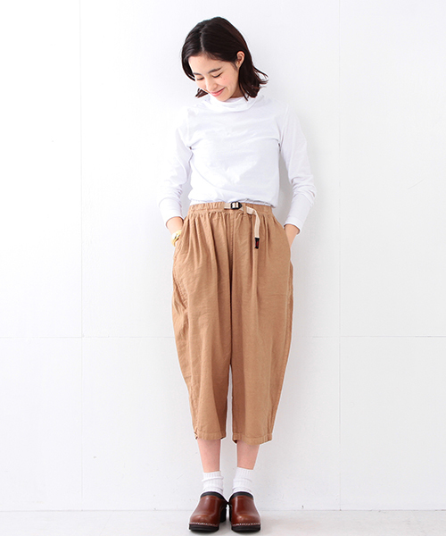 Gramicci(グラミチ)の「GRAMICCI / COTTON LINEN バルーンPANTS(その他パンツ・レディース・ベージュ/ネイビー・ONE SIZE)」の16枚目の写真