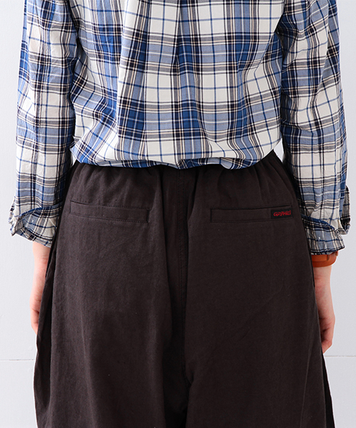 Gramicci(グラミチ)の「GRAMICCI / COTTON LINEN バルーンPANTS(その他パンツ・レディース・ベージュ/ネイビー・ONE SIZE)」の4枚目の写真