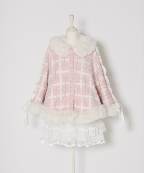 mellfy memory(メルフィーメモリー)の「Fluffy fur girl's check ニットポンチョ(ポンチョ・レディース・ピンク・FREE)」の13枚目の写真