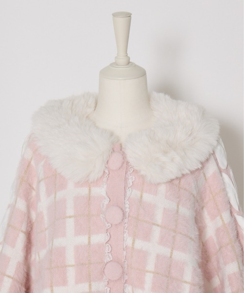 mellfy memory(メルフィーメモリー)の「Fluffy fur girl's check ニットポンチョ(ポンチョ・レディース・ピンク・FREE)」の5枚目の写真
