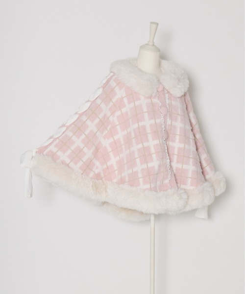 mellfy memory(メルフィーメモリー)の「Fluffy fur girl's check ニットポンチョ(ポンチョ・レディース・ピンク・FREE)」の11枚目の写真