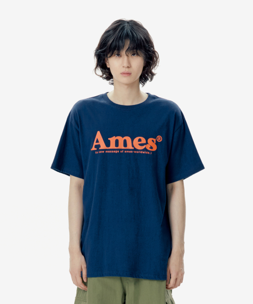 AMESWORLDWIDE（アメスワールドワイド）の「BASIC LOGO TEE NAVY（Tシャツ/カットソー・レディース・その他・SMALL/MEDIUM/LARGE）」の4枚目の写真