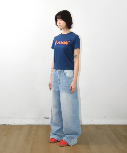 AMESWORLDWIDE（アメスワールドワイド）の「BASIC LOGO TEE NAVY（Tシャツ/カットソー・レディース・その他・SMALL/MEDIUM/LARGE）」の5枚目の写真