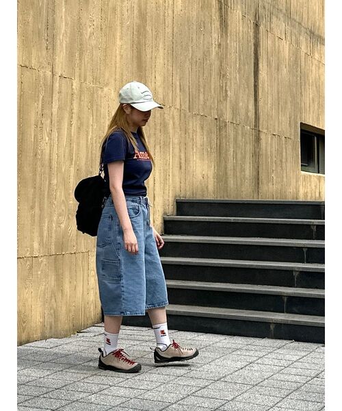 AMESWORLDWIDE(アメスワールドワイド)の「BASIC LOGO TEE NAVY(Tシャツ/カットソー・レディース・その他・SMALL/MEDIUM/LARGE)」の2枚目の写真