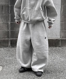 YACA（ヤーカ）の「Logo Sweat Curve Pants/ロゴスウェットカーブパンツ【unisex item】（スウェットパンツ）」