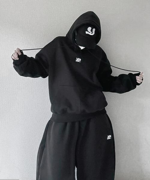 YACA(ヤーカ)の「Logo Sweat Curve Pants/ロゴスウェットカーブパンツ【unisex item】(スウェットパンツ・レディース・ブラック/グレー・FREE)」の17枚目の写真
