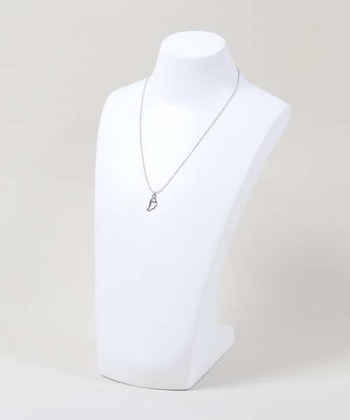 SPINNS（スピンズ）の「メタルネックレス/ウイング/羽根（ネックレス・レディース・シルバー・ONESIZE）」の4枚目の写真