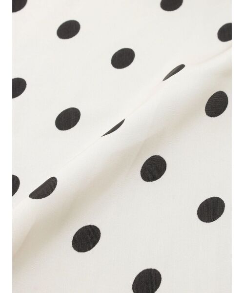 RESEXXY（リゼクシー）の「大判ドットスカーフ（ストール/ショール・レディース・ホワイト/ブラック・FREE）」の11枚目の写真