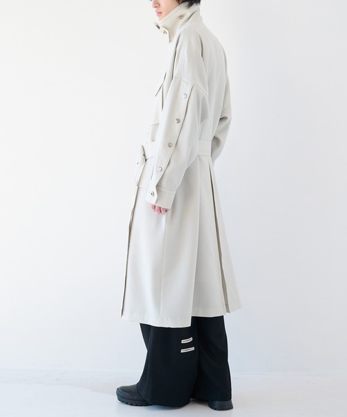 UJOH(ウジョー)の「【UJOH HOMME】別注 Motorcycle Coat(ダウンジャケット/コート・メンズ・ブラック/クリーム・5/4)」の17枚目の写真
