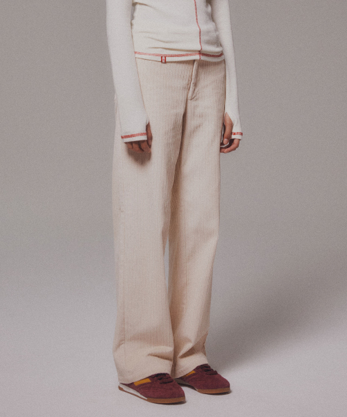 MENASOO(ミナス)の「Corduroy Straight Pants_Cream(その他パンツ・レディース・Cream・2/1)」の17枚目の写真