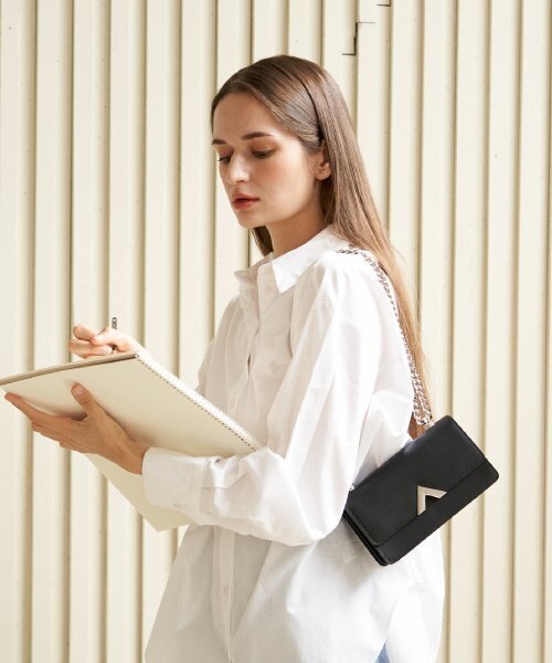 VALLUAT(バリュエット)の「Edero mini silver bag_Black(ショルダーバッグ・レディース・その他・FREE)」の1枚目の写真