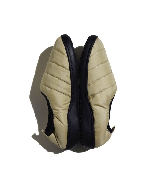 SUBU(スブ)の「SUBU / VAMP / BEIGE(スリッポン・メンズ・ベージュ・0/1/2/3/4/00)」の3枚目の写真