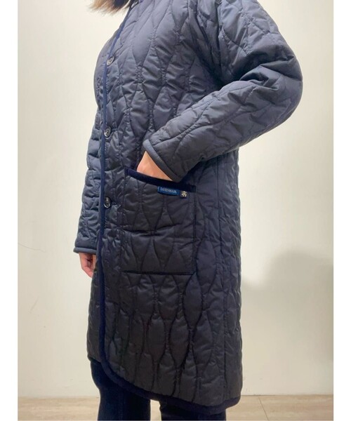 BROOKS BROTHERS(ブルックスブラザーズ)の「Brooks Brothers×LAVENHAM イブシャム キルティングノーカラーコート Made in UK(その他アウター・レディース・ブラウン/ダークネイビー・X-SMALL/SMALL/MEDIUM)」の22枚目の写真