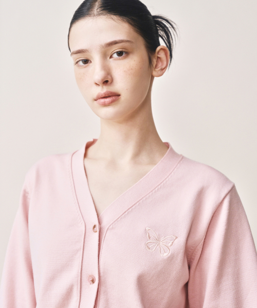 NICK&NICOLE(ニックアンドニコール)の「MINI BUTTERFLY SOFT V-CARDIGAN_PINK(カーディガン/ボレロ・レディース・その他・FREE)」の3枚目の写真