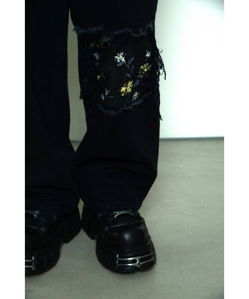 CRUSHAGAIN(クラッシュアゲイン)の「ブラックフローラルディストロイドルージュジン(デニムパンツ・メンズ・その他・LARGE/MEDIUM/SMALL)」の4枚目の写真
