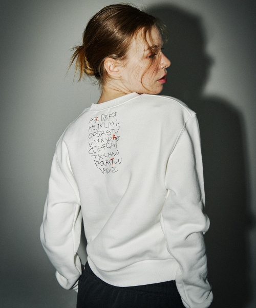 SARANAGI(サラナギ)の「SE05811- crop sweatshirt (ivory)(スウェット・レディース・アイボリー・FREE)」の2枚目の写真