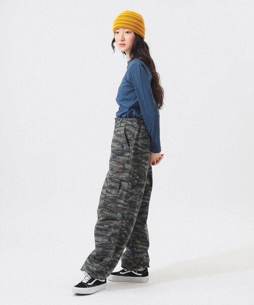 BEAMS BOY（ビームスボーイ）の「リップストップ ミリタリー パンツ（カーゴパンツ・レディース・ネイビー/チャコールグレー・0/2/1）」の3枚目の写真