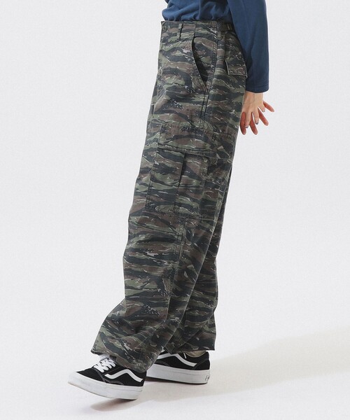 BEAMS BOY（ビームスボーイ）の「リップストップ ミリタリー パンツ（カーゴパンツ・レディース・ネイビー/チャコールグレー・0/2/1）」の6枚目の写真