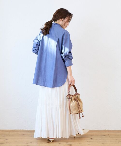 le.coeur blanc（ルクールブラン）の「ボウタイダンガリーシャツ（シャツ/ブラウス・レディース・ネイビー/ブラック・38）」の4枚目の写真