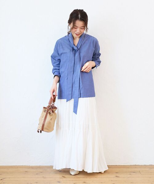 le.coeur blanc（ルクールブラン）の「ボウタイダンガリーシャツ（シャツ/ブラウス・レディース・ネイビー/ブラック・38）」の6枚目の写真