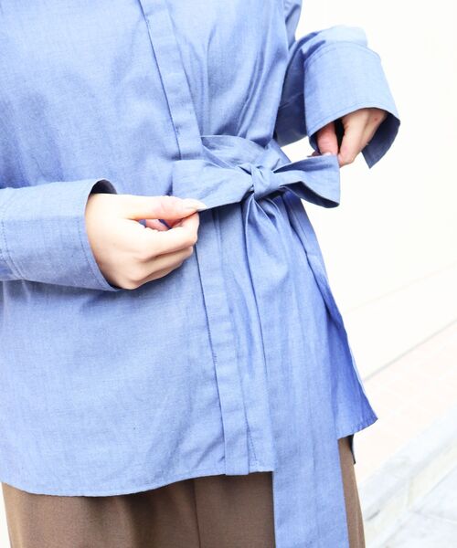 le.coeur blanc（ルクールブラン）の「ボウタイダンガリーシャツ（シャツ/ブラウス・レディース・ネイビー/ブラック・38）」の11枚目の写真