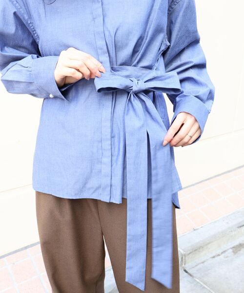 le.coeur blanc（ルクールブラン）の「ボウタイダンガリーシャツ（シャツ/ブラウス・レディース・ネイビー/ブラック・38）」の12枚目の写真