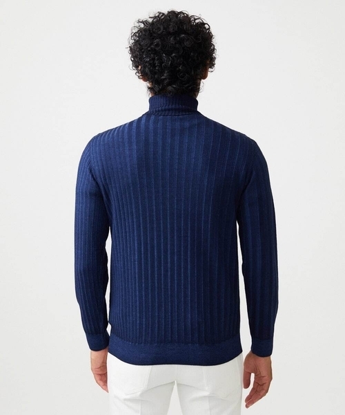MICHEL KLEIN HOMME (ミッシェルクランオム)の「ガーメントダイリブ タートルネックニット(ニット/セーター・メンズ・パープル/ネイビー/ダークグレー・MEDIUM/LARGE/X-LARGE)」の13枚目の写真
