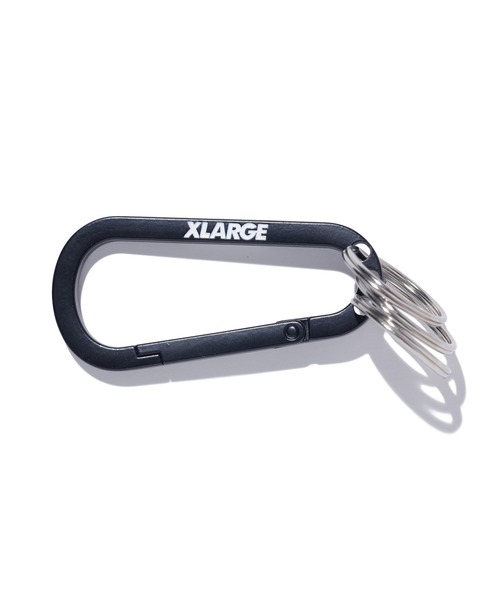 XLARGE（エクストララージ）の「STANDARD LOGO KEYRING CARABINER（キーケース/キーアクセサリー・メンズ・カモフラージュ/ブラック/グレー/ベージュ/ピンク・ONE SIZE）」の7枚目の写真