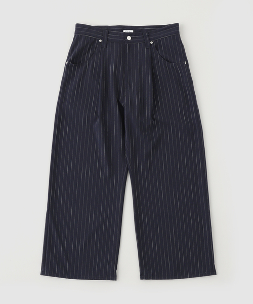 PULP/417EDIFICE（パルプフォーワンセブンエディフィス）の「JIEDA / ジエダ STRIPE WIDE ONE TUCK PANTS（その他パンツ・メンズ・グレー/ネイビー・1/2）」の2枚目の写真