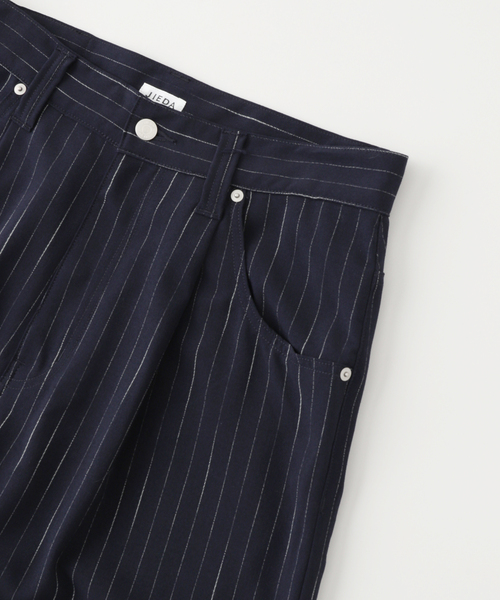 PULP/417EDIFICE（パルプフォーワンセブンエディフィス）の「JIEDA / ジエダ STRIPE WIDE ONE TUCK PANTS（その他パンツ・メンズ・グレー/ネイビー・1/2）」の4枚目の写真