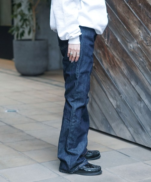 EDWIN(エドウィン)の「【EDWIN/エドウィン】【驚異の脚長・スタイルアップ】401 ブーツカット ワンウォッシュ フレアデニム 日本製(デニムパンツ・メンズ・ワンウォッシュ・30inch/29inch/28inch/27inch/31inch/32inch/33inch/34inch)」の15枚目の写真