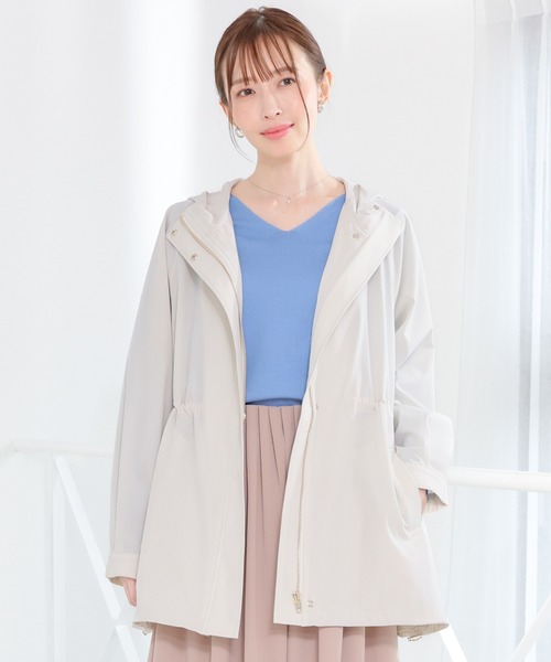 GLACIER lusso(グラシアルッソ)の「【非フッ素撥水加工・UVカット】撥水加工フードブルゾン(ブルゾン・レディース・ライトグレー系/ネイビー/ライトベージュ・L/LL/M/S)」の2枚目の写真