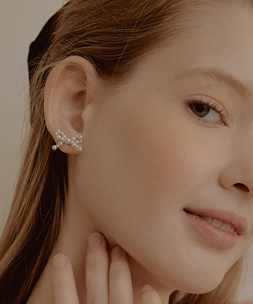 TATIANA（タチアナ）の「(SILVER925) Lovely Pearl Ribbon Earring EC1952（ピアス（両耳用）・レディース・ホワイト・FREE）」の4枚目の写真